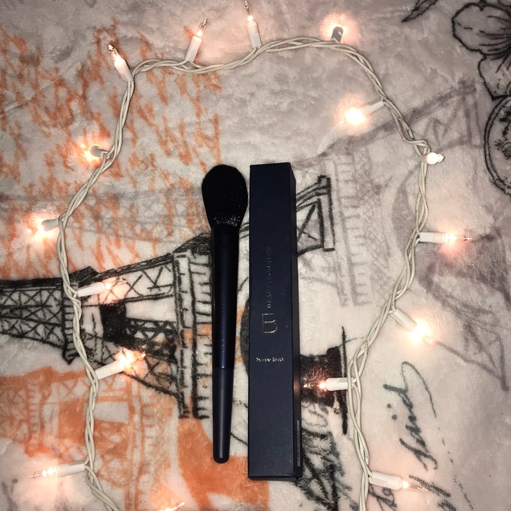 Beauty Counter Powder Brush